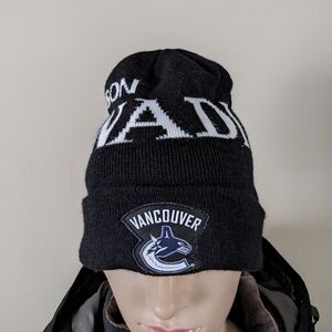 NHL Molson Canadian Vancouver Canucks beanie hat